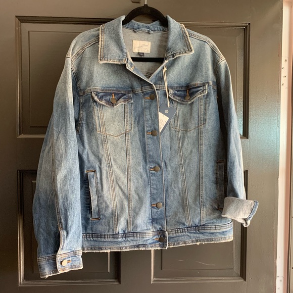 Women's Denim Jacket | Universal Thread | Large -NWT - Picture 1 of 6